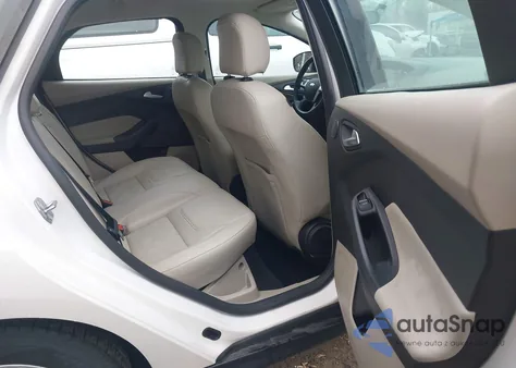 2017 Ford Focus Bev z USA, uszkodzony, nr VIN 1FADP3R42HL258170